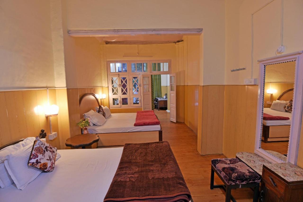 India - View - Mall Road Hotel 4*
