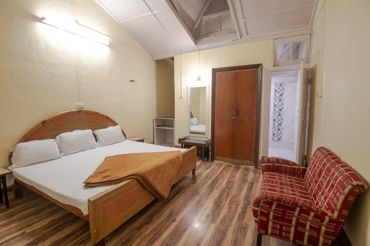 India - View - Mall Road Hotel 4*