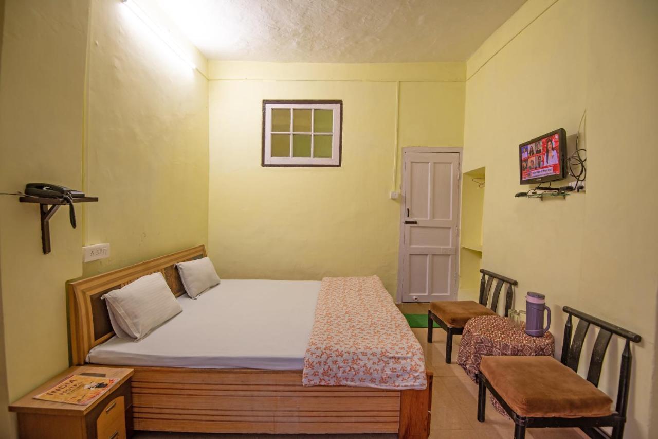 India - View - Mall Road Hotel Nainital